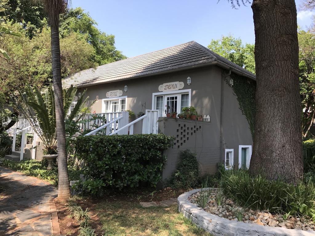 Waterhouse Guest Lodge In Muckleneuk Pretoria-Noord Εξωτερικό φωτογραφία