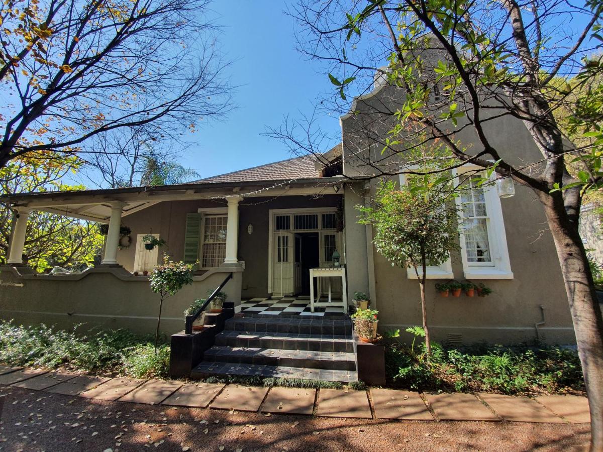 Waterhouse Guest Lodge In Muckleneuk Pretoria-Noord Εξωτερικό φωτογραφία