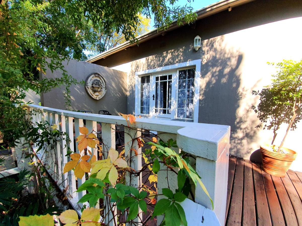 Waterhouse Guest Lodge In Muckleneuk Pretoria-Noord Εξωτερικό φωτογραφία