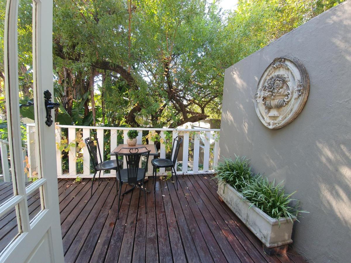 Waterhouse Guest Lodge In Muckleneuk Pretoria-Noord Εξωτερικό φωτογραφία