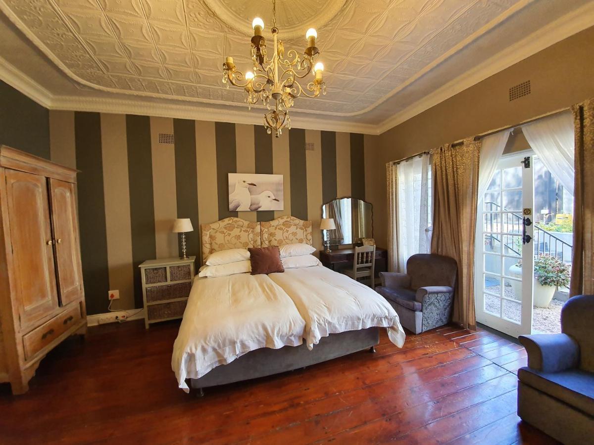 Waterhouse Guest Lodge In Muckleneuk Pretoria-Noord Εξωτερικό φωτογραφία